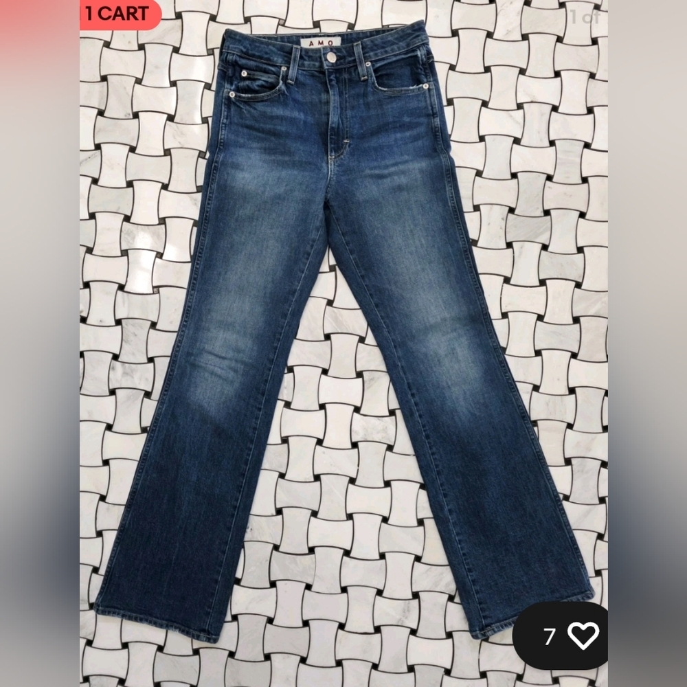 AMO Hight Rise Boot cut Jeans Sz 27